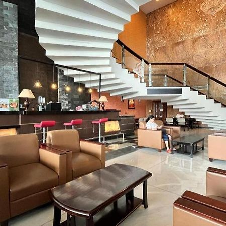 Grand Antares Hotel Medan Exterior photo