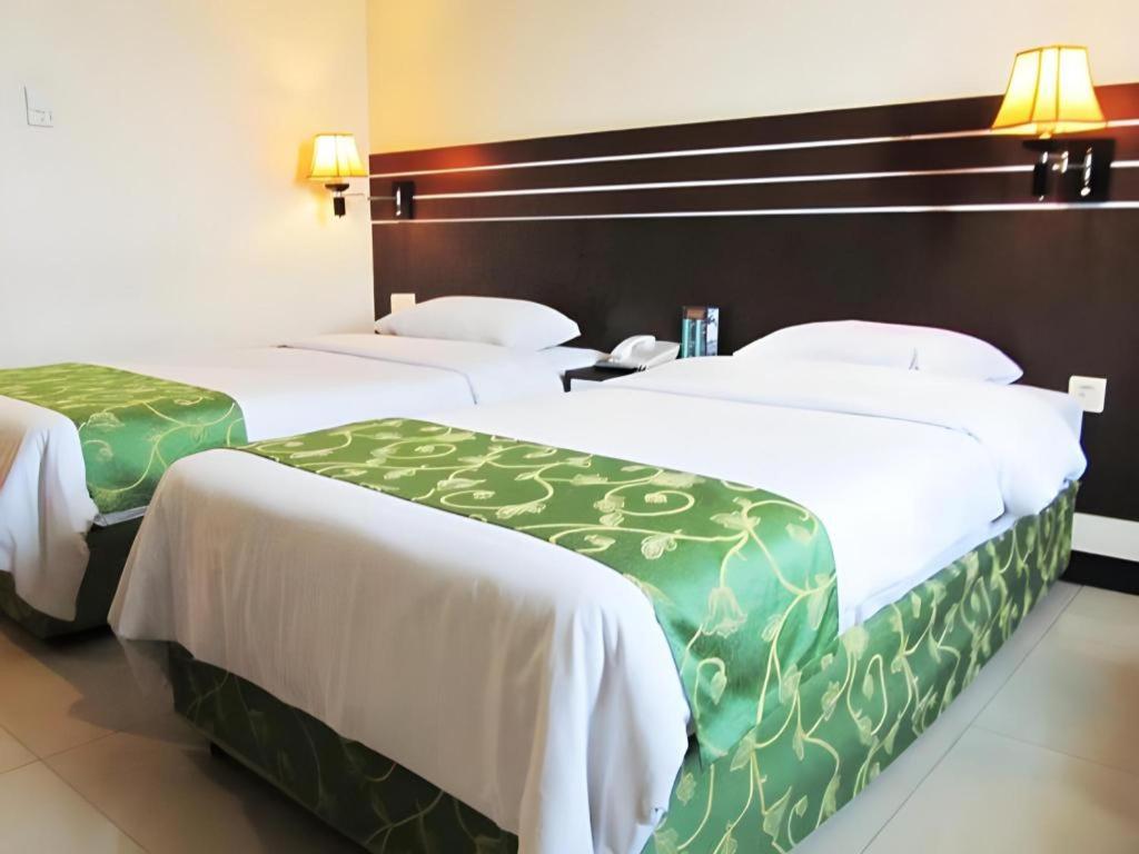 Grand Antares Hotel Medan Exterior photo