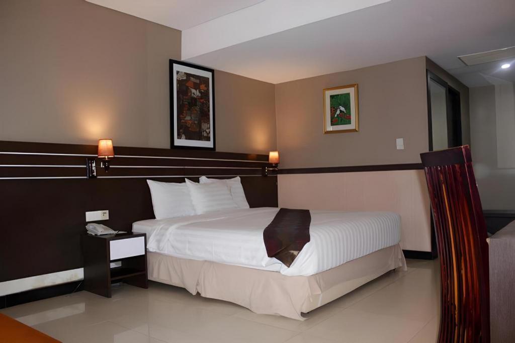 Grand Antares Hotel Medan Exterior photo